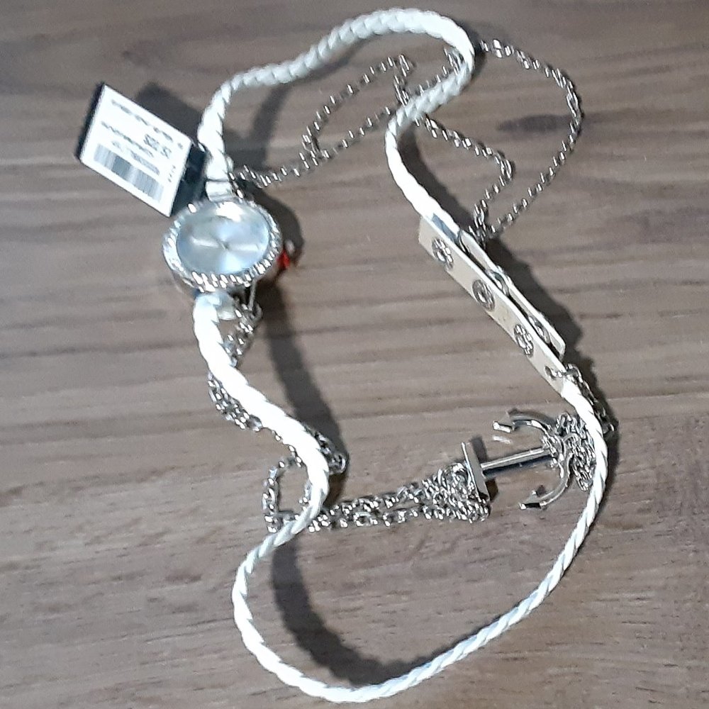 $15$ Women's Juniors Wrap around watch from Wet Seal/Needs Battery. NWT.